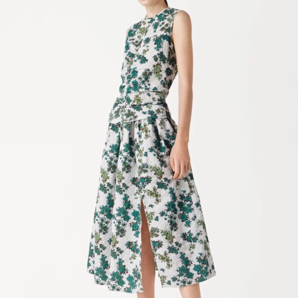 VVB Victoria Beckham Ruched Dress in Ditsy Floral